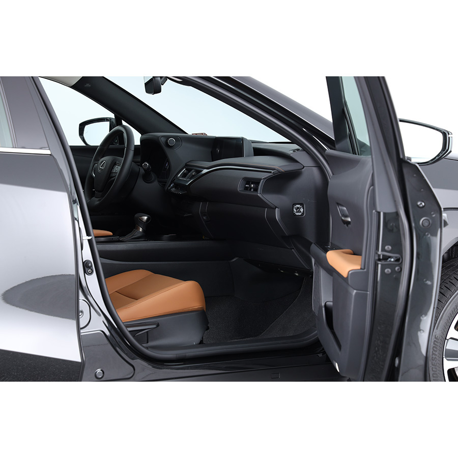 Lexus UX 250h 2WD
