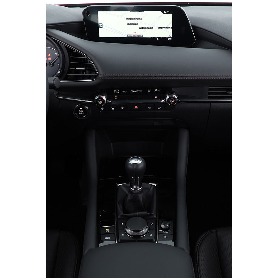 Mazda 3 2.0L SKYACTIV-G M Hybrid 122 ch BVM6