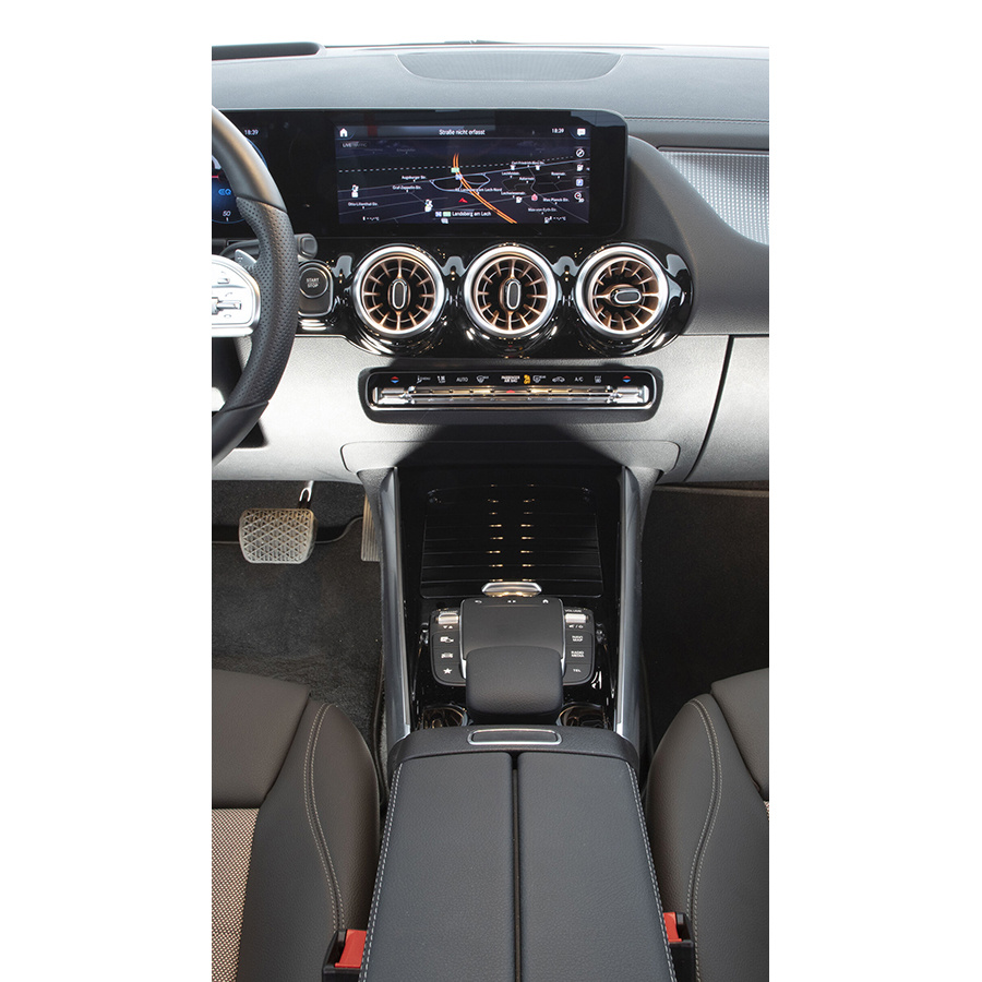 Mercedes EQA 250