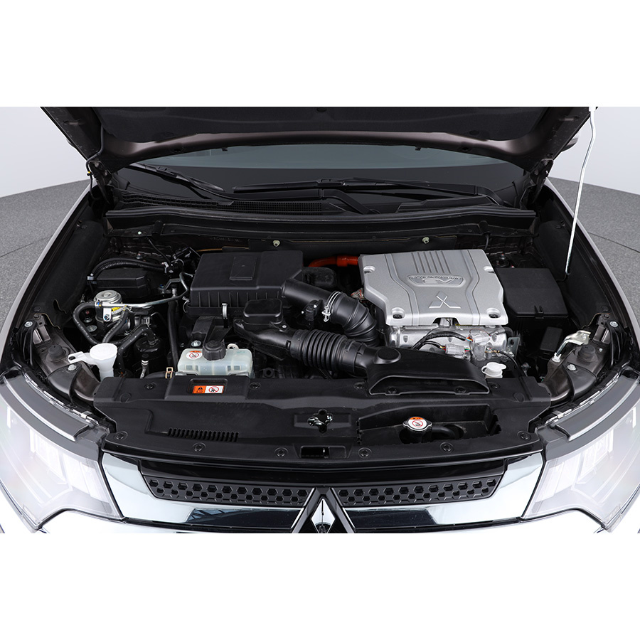 Mitsubishi Outlander 2.4 l PHEV Twin Motor 4WD