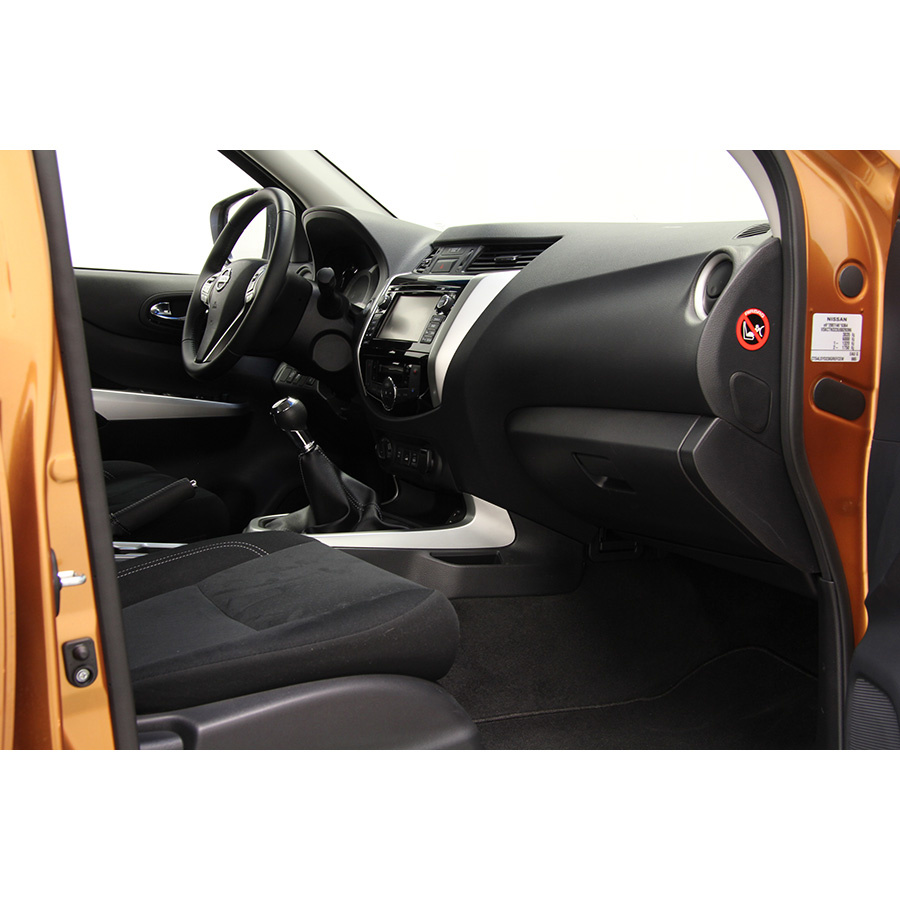 Nissan NP300 Navara 2.3 dCi Double Cab N-Connecta