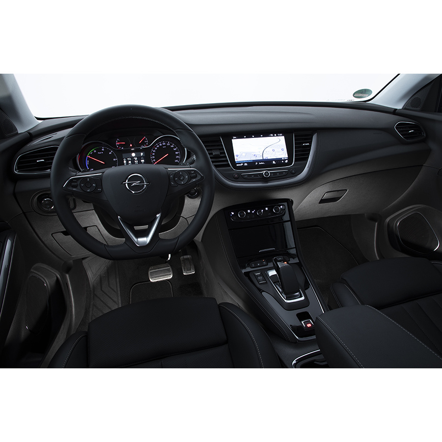 Opel Grandland X Hybrid 225 ch BVA8