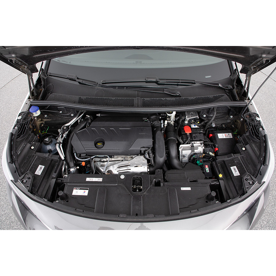 Peugeot 3008 Hybrid 300 e-EAT8