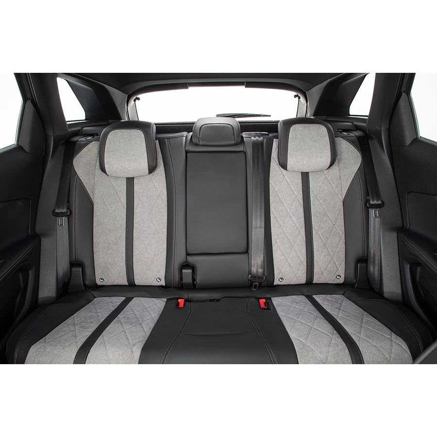 Peugeot 3008 Hybrid 300 e-EAT8