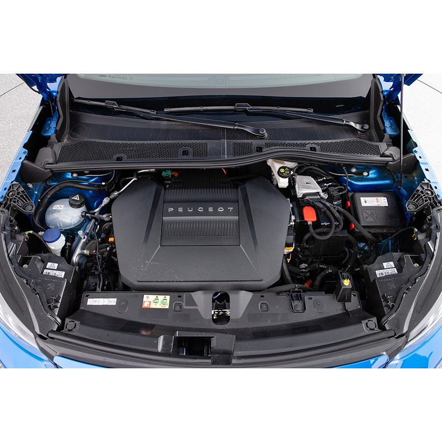 Peugeot e-2008 électrique 136 ch