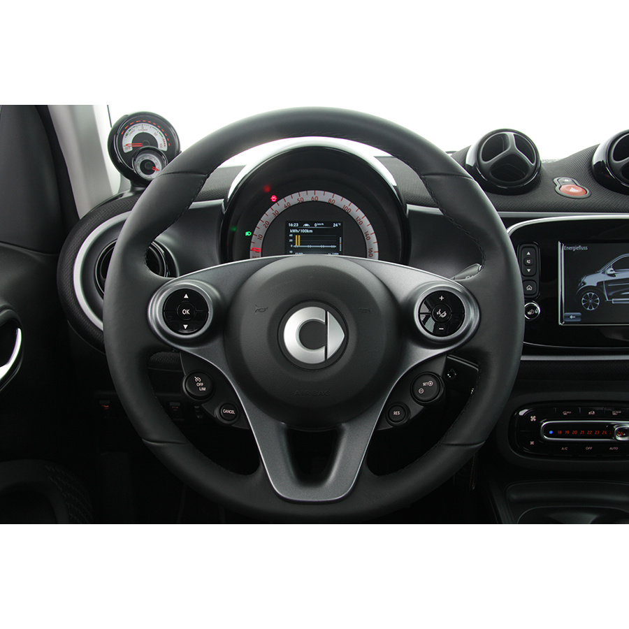 Smart Fortwo coupé 82 ch électrique BA1