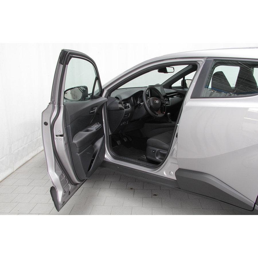 Toyota C-HR 1.2 T 2WD