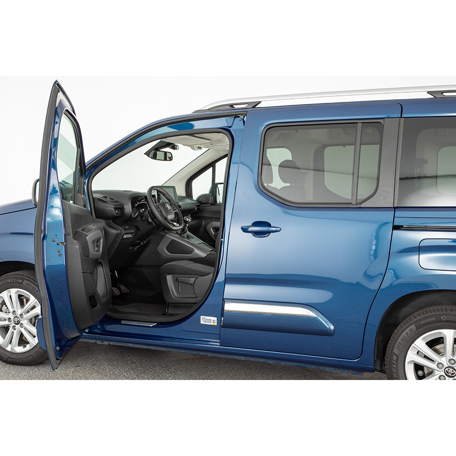 Toyota ProAce City Verso Medium 1.2L 110 VVT-i BVM6