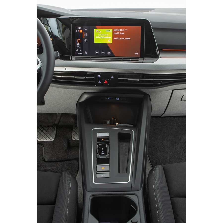 Volkswagen Golf 1.0 eTSI OPF 110 DSG7