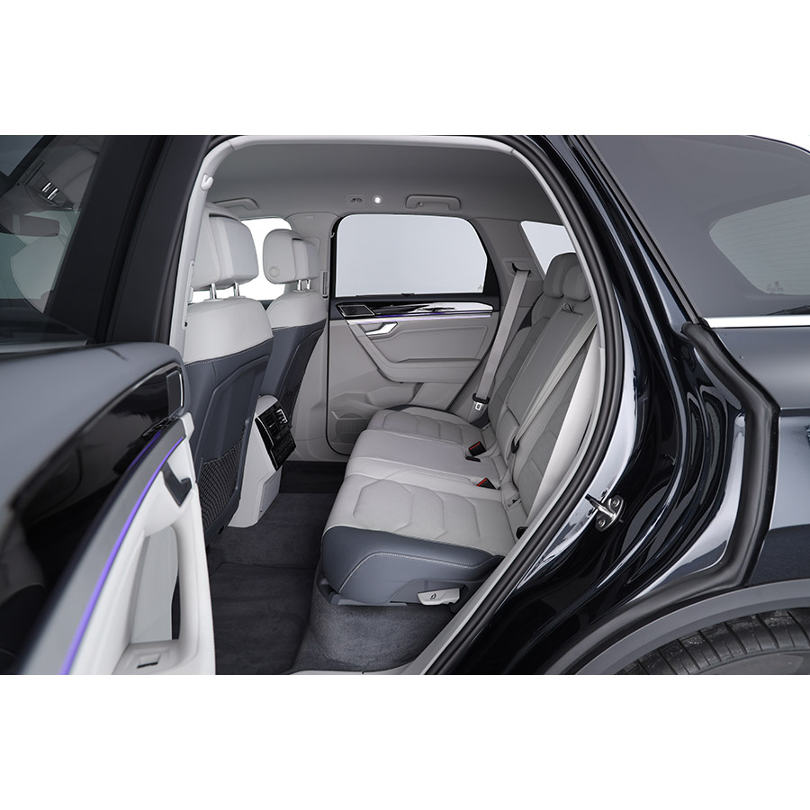 Volkswagen Touareg 3.0 V6 TDI 231 ch Tiptronic 8 4Motion