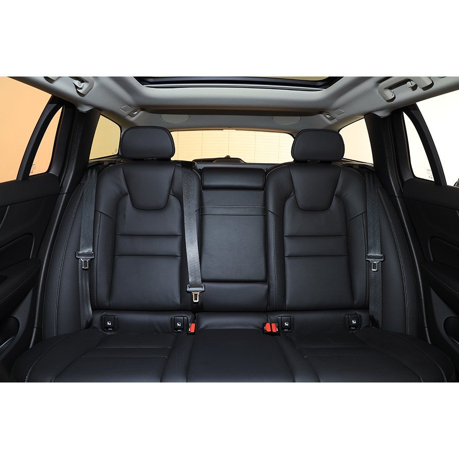 Volvo V60 T6 AWD Recharge 253 ch + 87 ch Geartronic 8