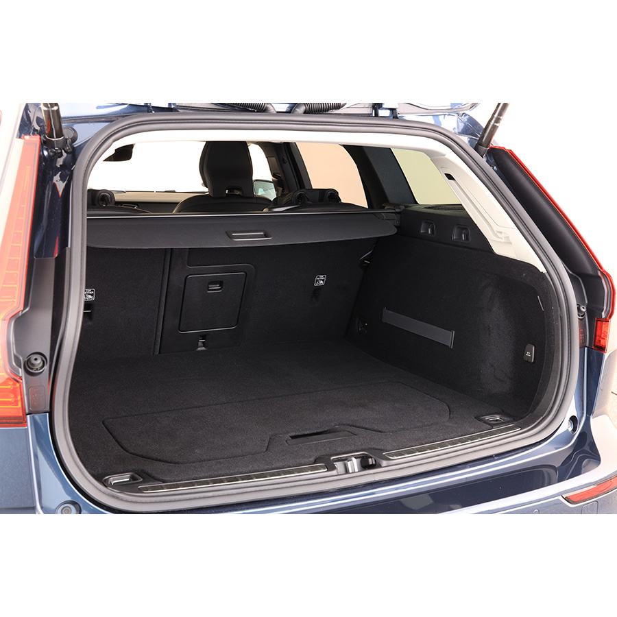 Volvo V60 T6 AWD Recharge 253 ch + 87 ch Geartronic 8