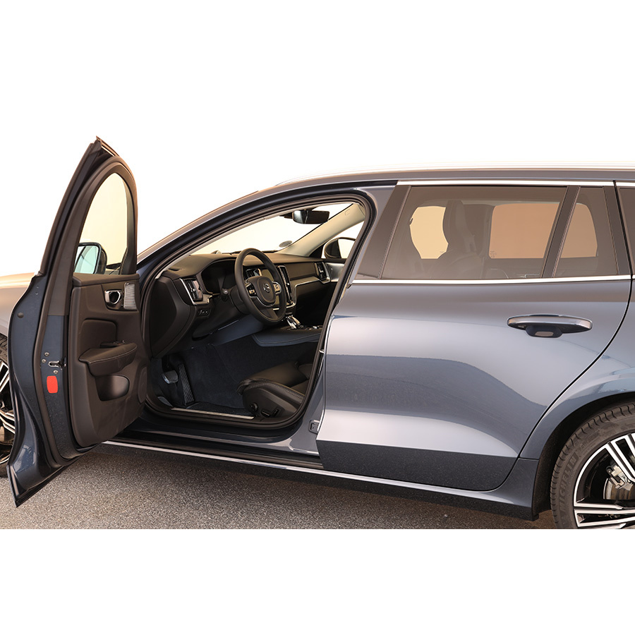 Volvo V60 T6 AWD Recharge 253 ch + 87 ch Geartronic 8